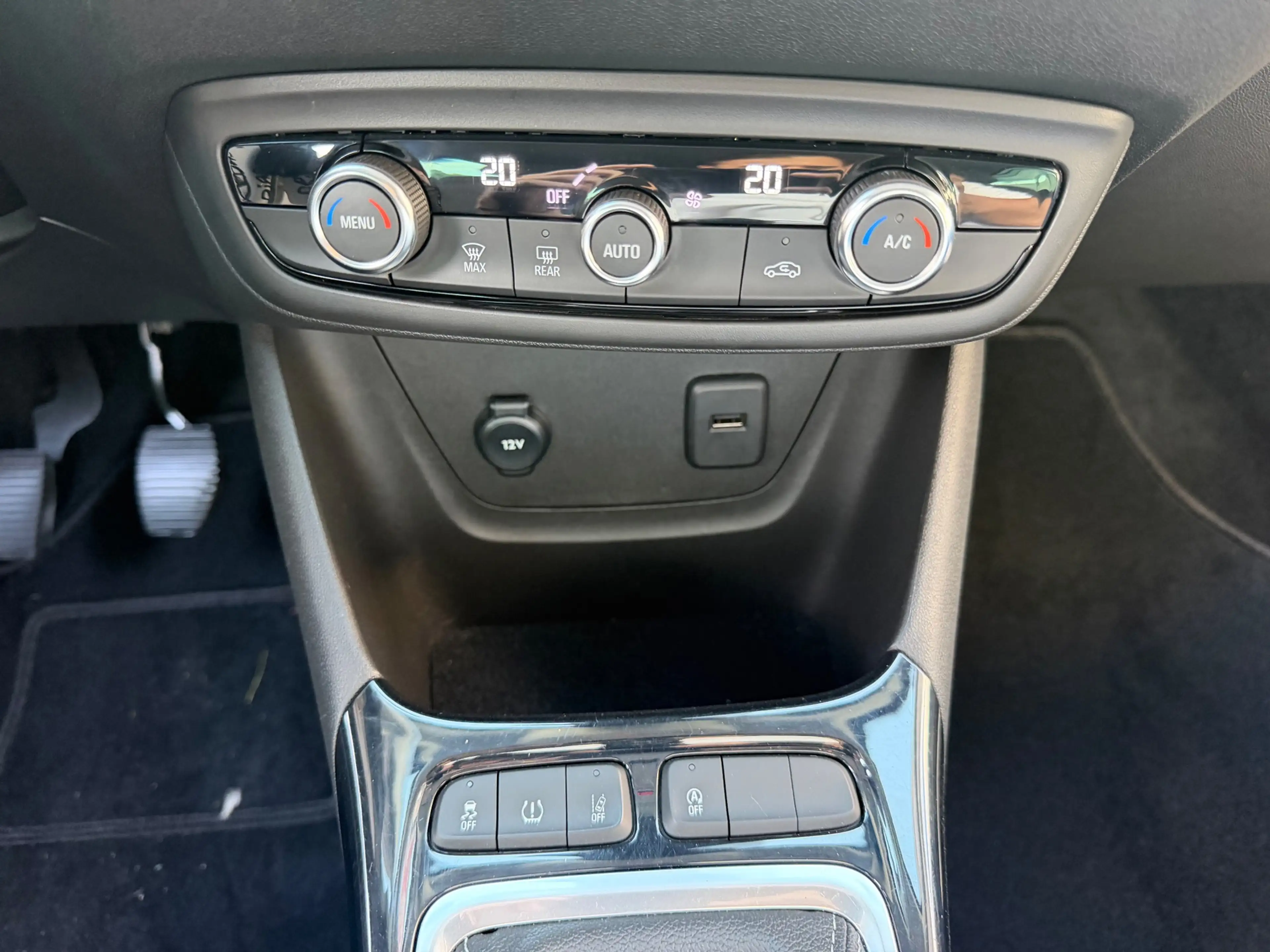 Opel Crossland 1.2 Turbo Elegance Airco Cruise Lmv — photo 17