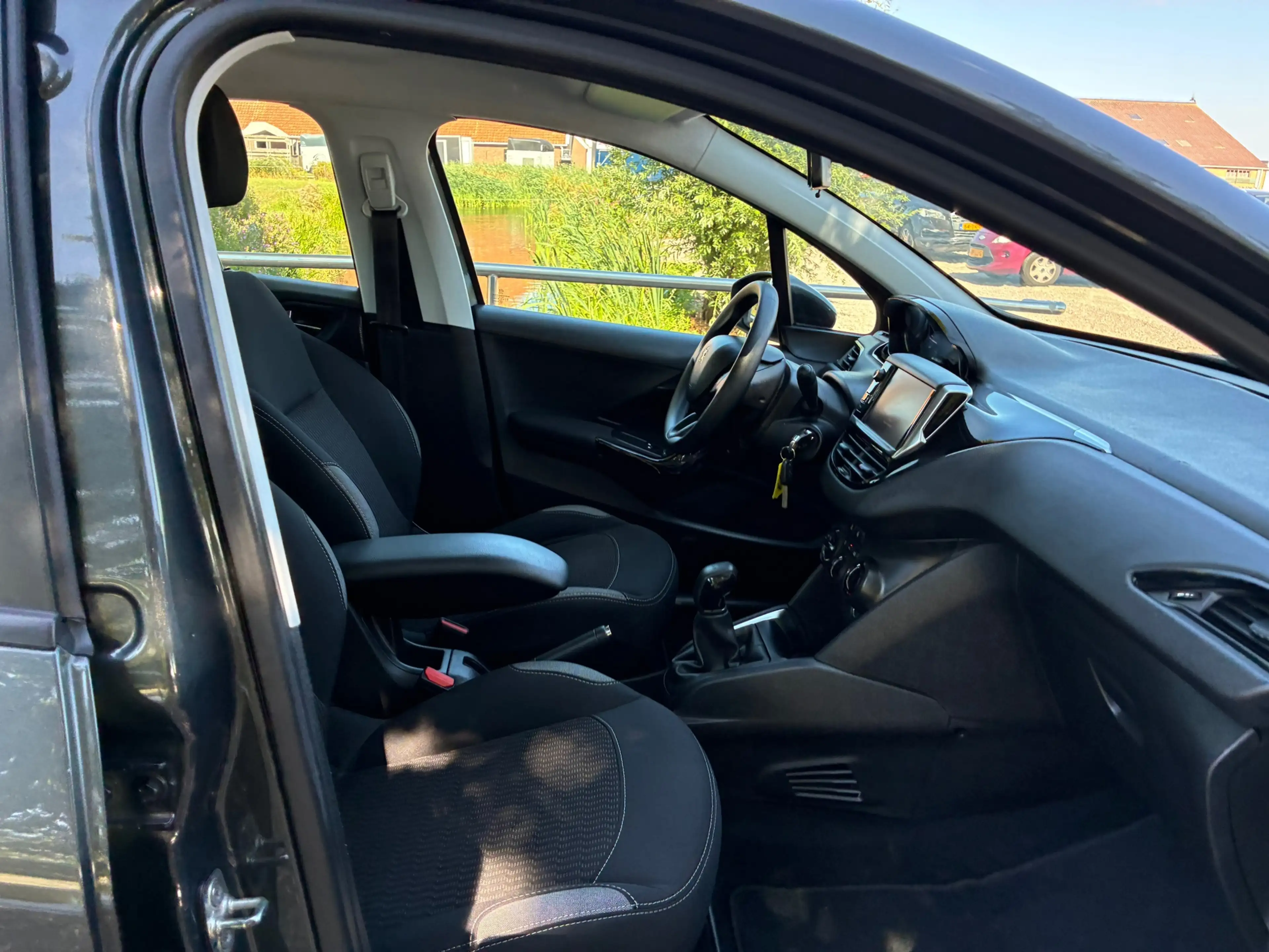 Peugeot 208 1.2 PureTech Blue Lion | Airco + Navi nu €5.975,-! — photo 7
