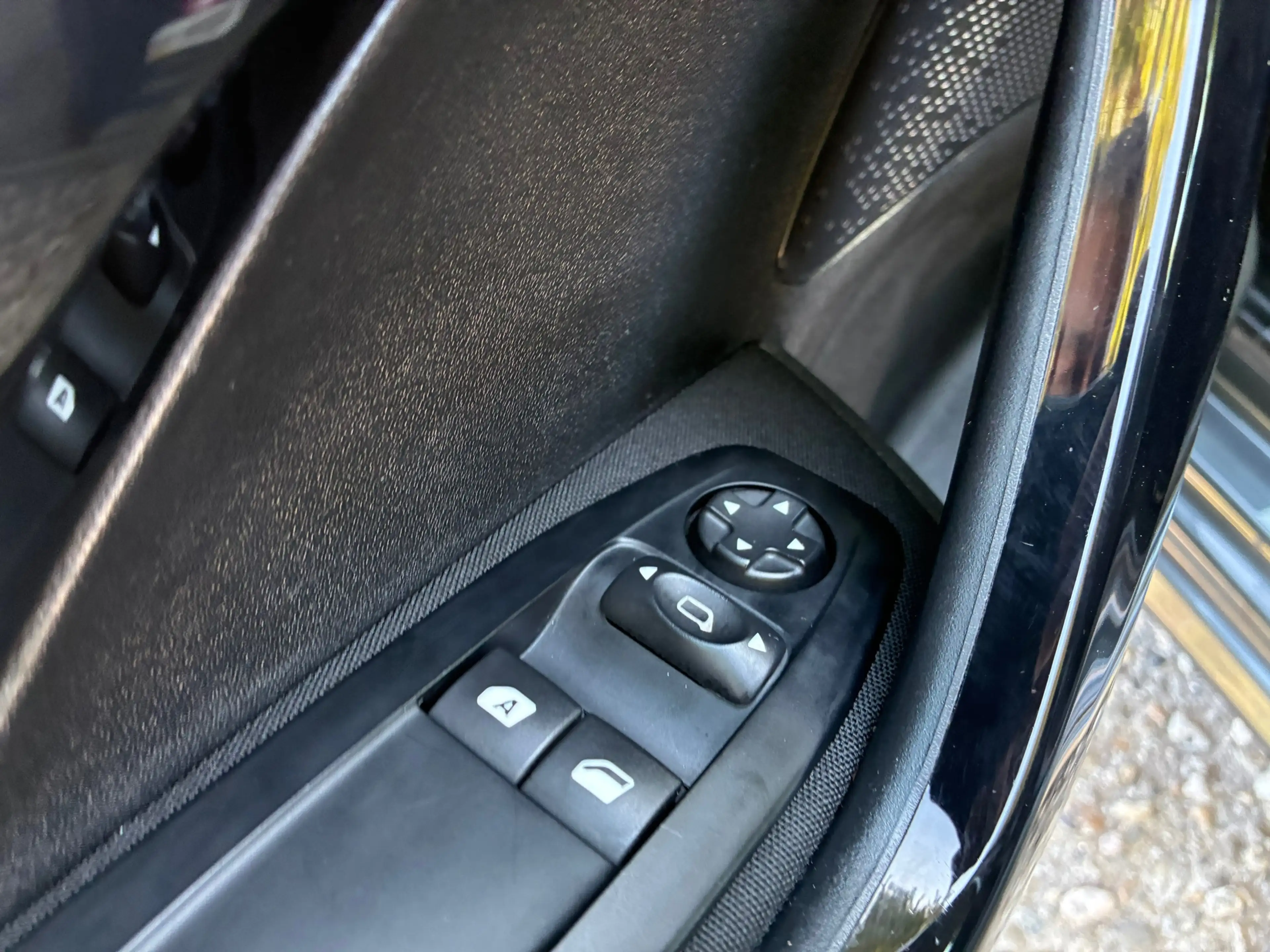 Peugeot 208 1.2 PureTech Blue Lion | Airco + Navi nu €5.975,-! — photo 13