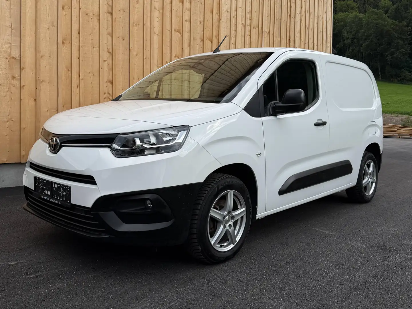 Toyota Proace City Pro Ace City Kastenwagen 1,5 D-4D 102 L1 Basis Basis Weiß - 1