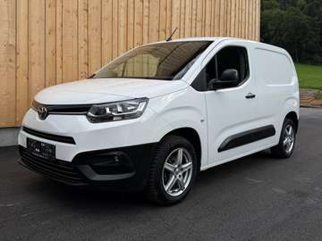 Pro Ace City Kastenwagen 1,5 D-4D 102 L1 Basis Basis