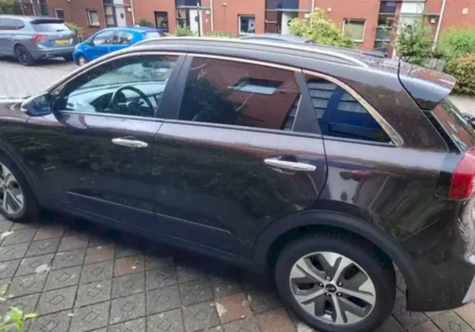 Kia Niro Niro ExecutiveLine 64 kWh Коричневий - 1