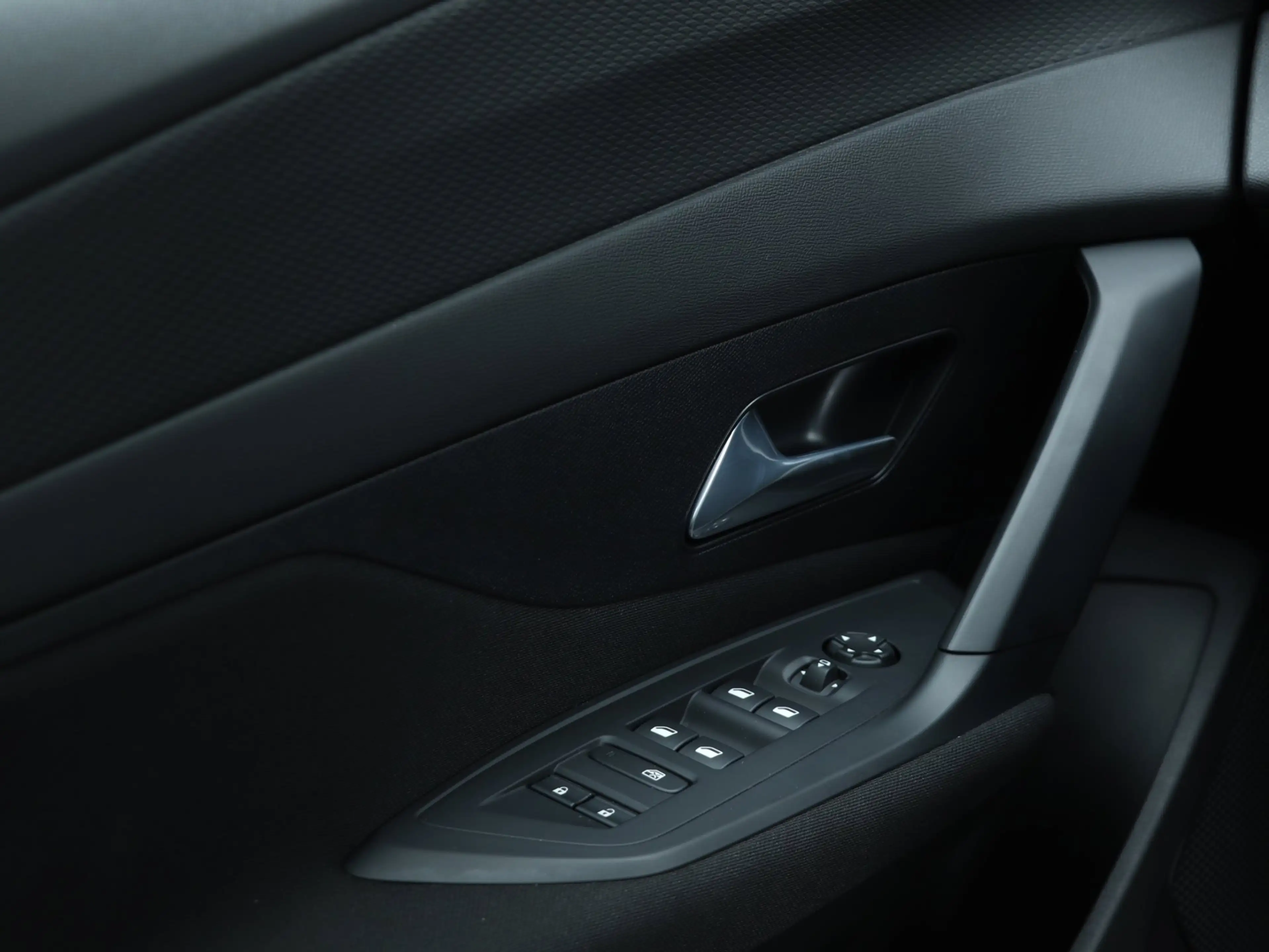 Peugeot 308 1.2 Hybrid 145 e-DCS6 Style Automaat *Adaptive Cru — photo 18