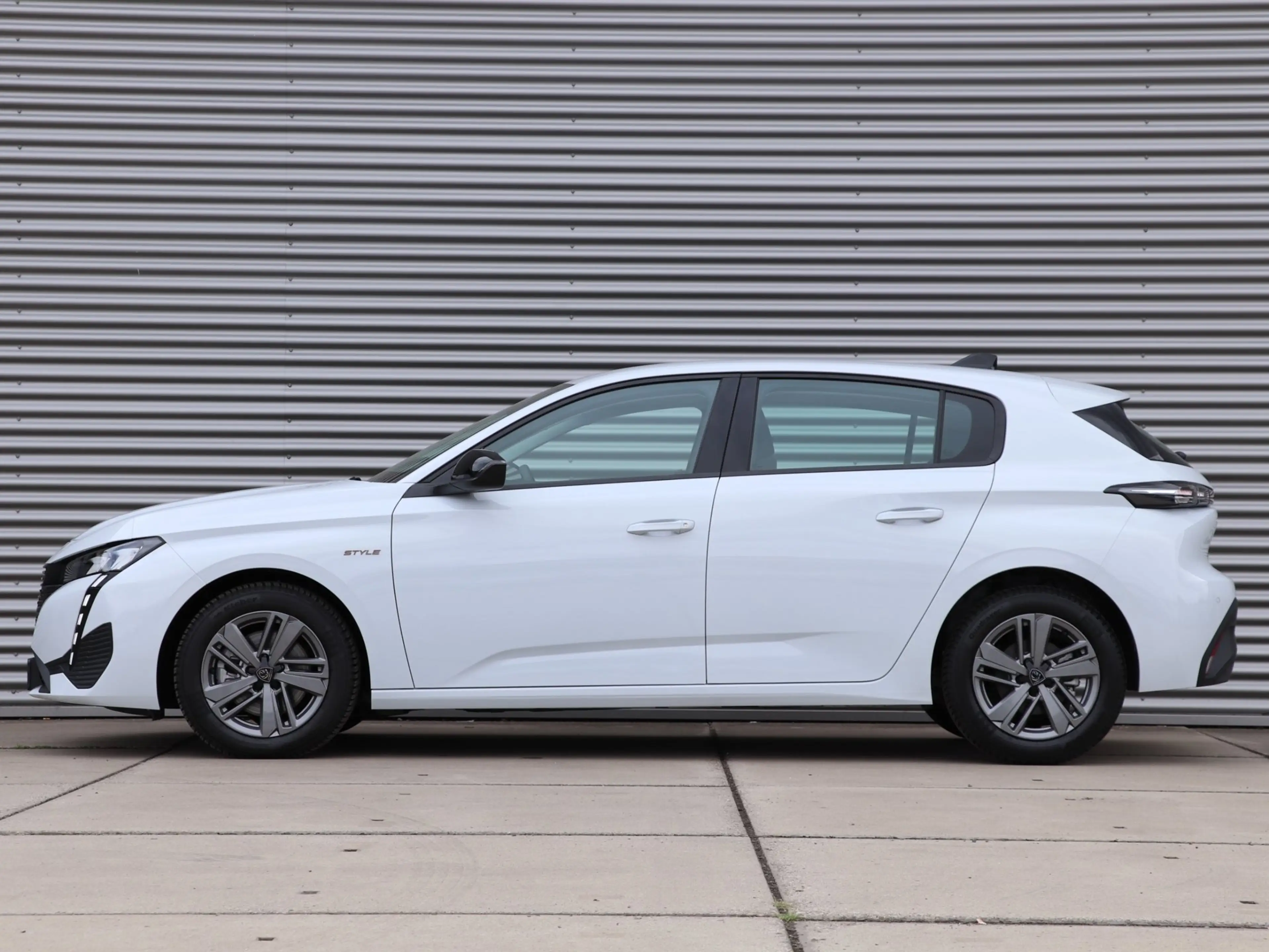 Peugeot 308 1.2 Hybrid 145 e-DCS6 Style Automaat *Adaptive Cru — photo 4