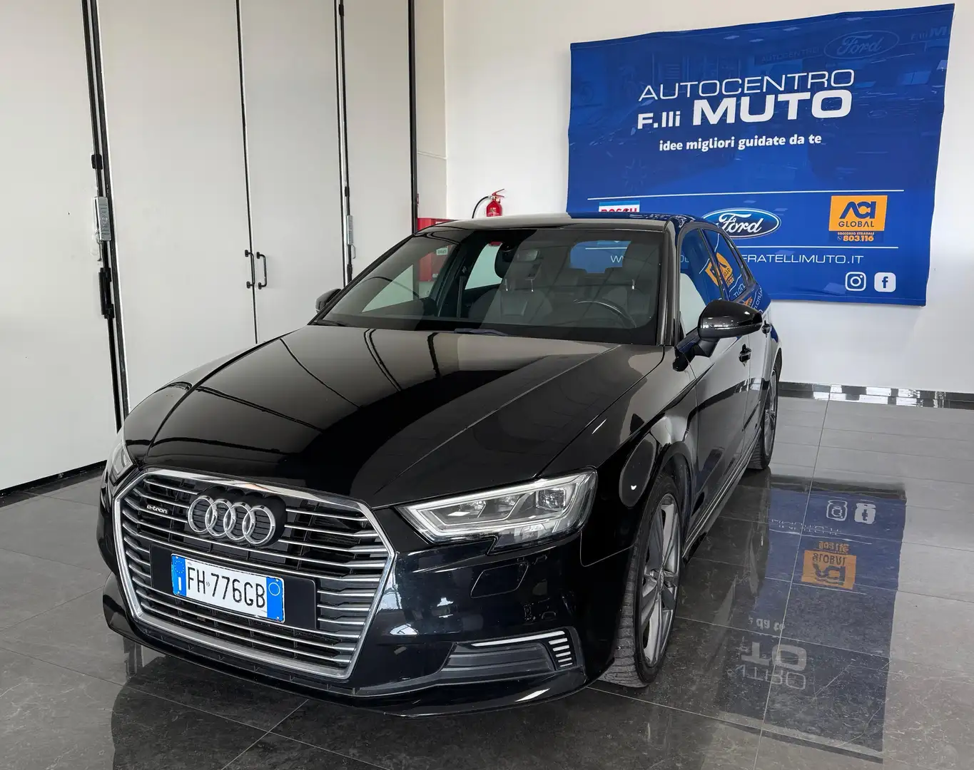 Audi A3 Sportback Sportback 1.4 tfsi e-tron S LINE Nero - 1