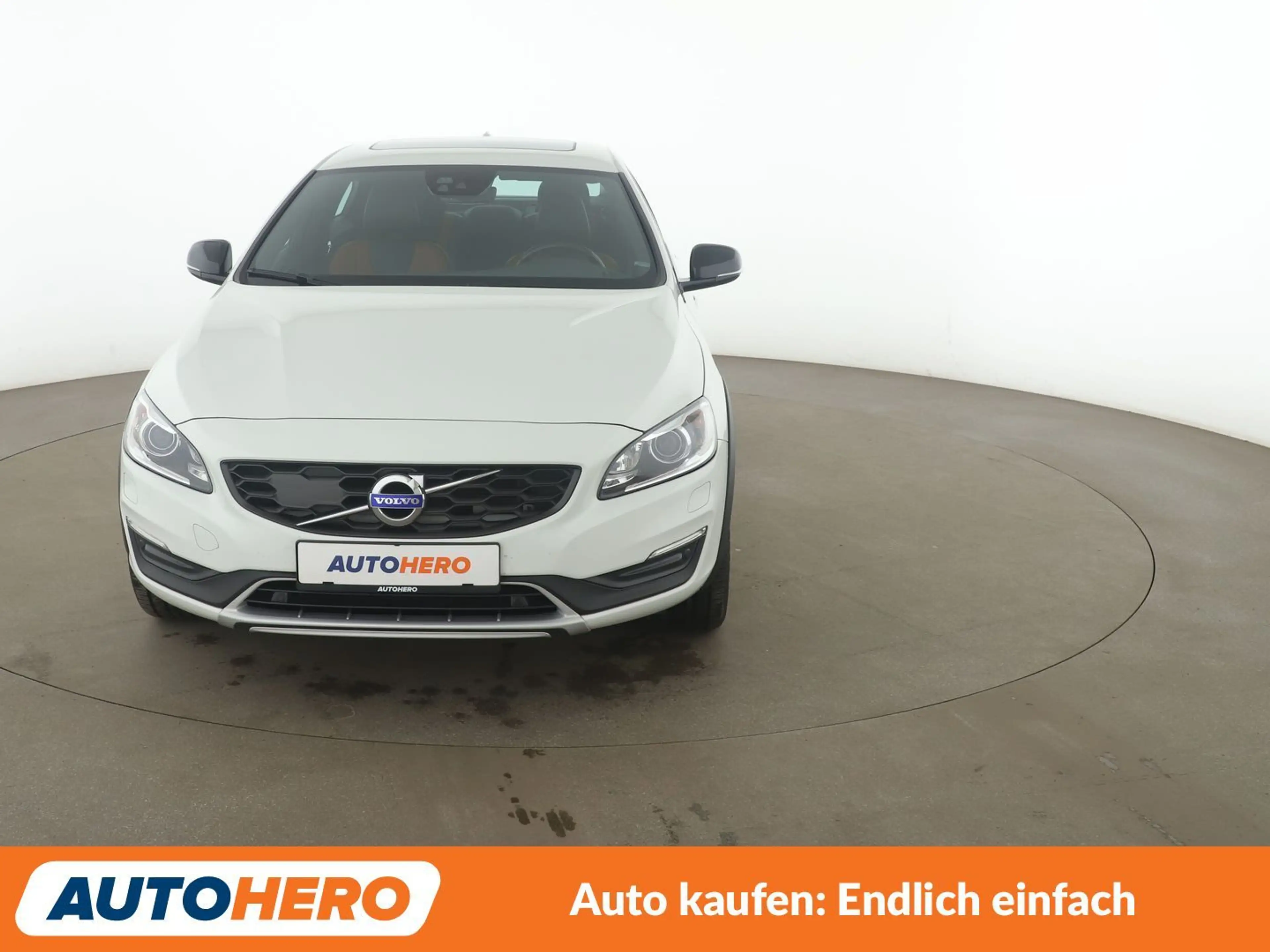 Volvo S60 Cross Country 2.4 D4 Summum AWD Aut.*NAVI*BI-XENON*ACC*CAM*PDC* — photo 9