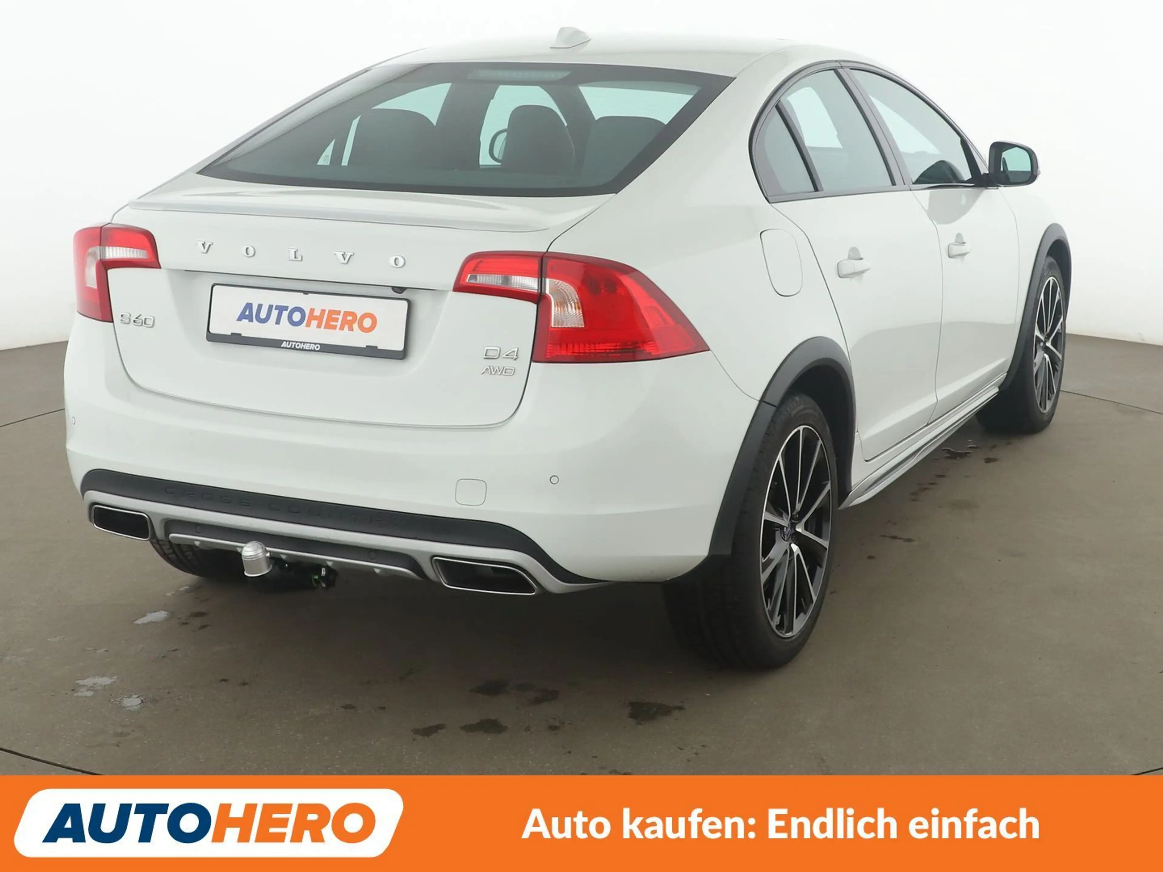 Volvo S60 Cross Country 2.4 D4 Summum AWD Aut.*NAVI*BI-XENON*ACC*CAM*PDC* — photo 6
