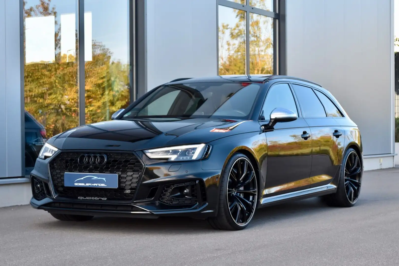 Audi RS4 AVANT 2.9 TFSI QUATTRO PANO CARBON HUD 360 Noir - 1