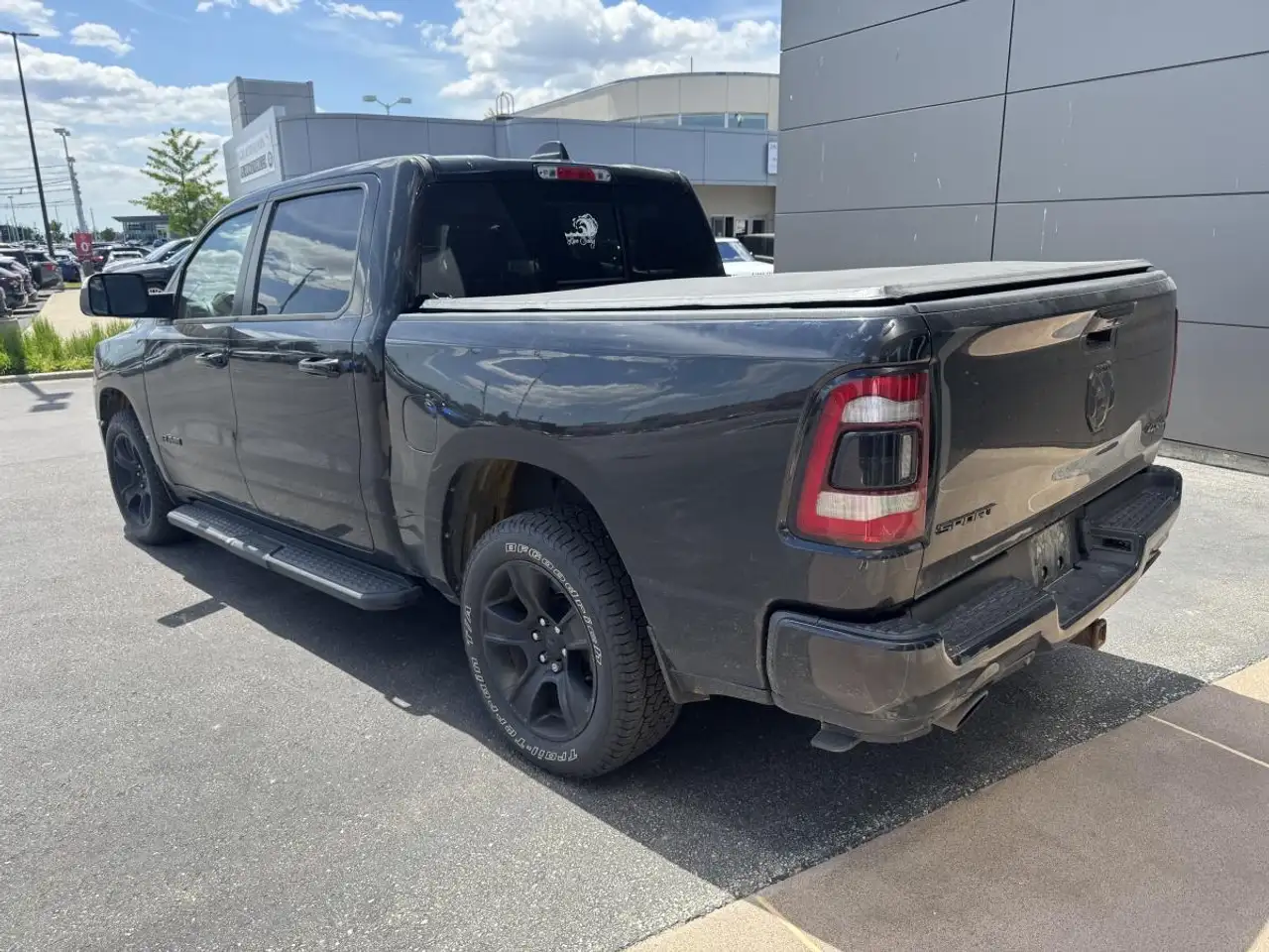 RAM 1500 снимка RAM 1500