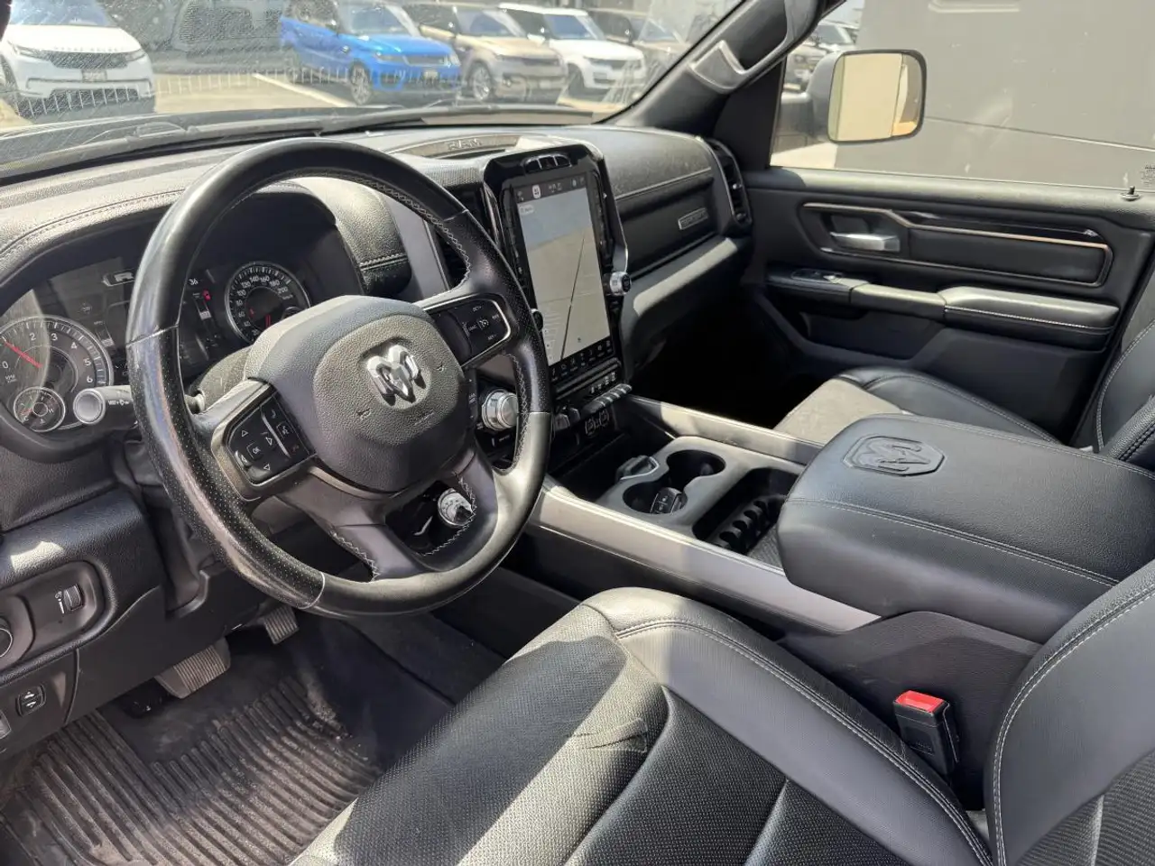 RAM 1500 снимка RAM 1500