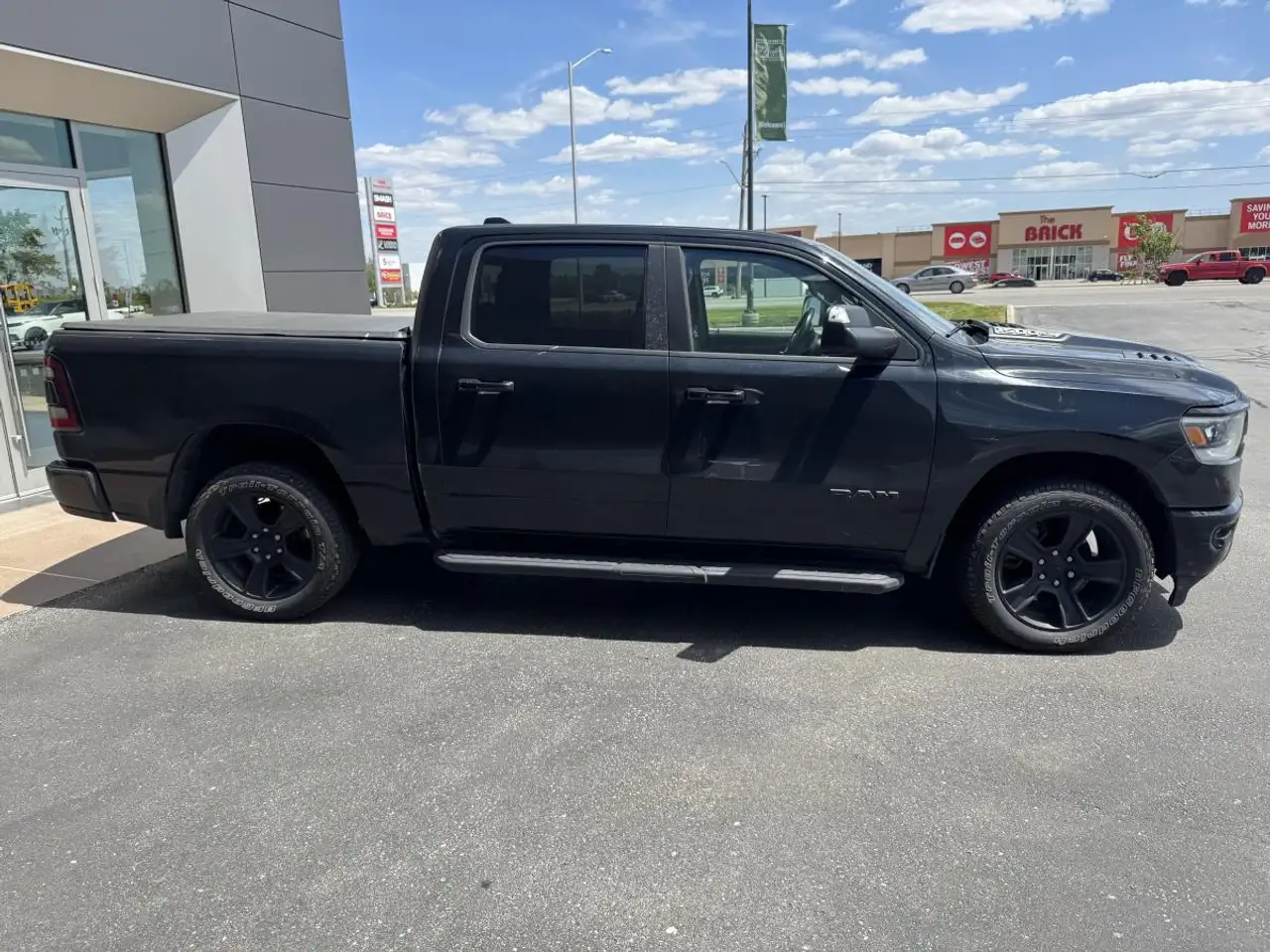 RAM 1500 снимка RAM 1500
