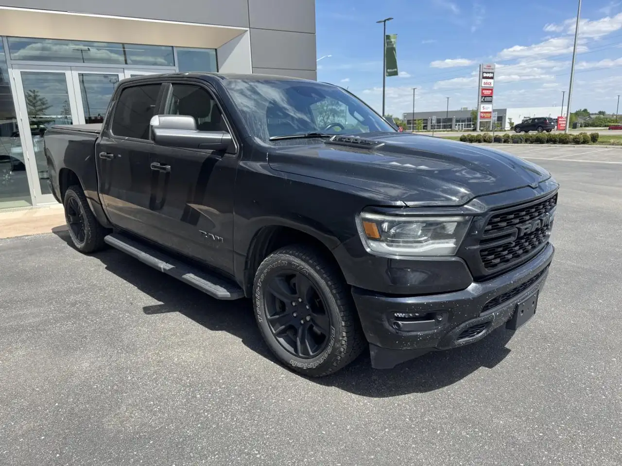 RAM 1500 снимка RAM 1500