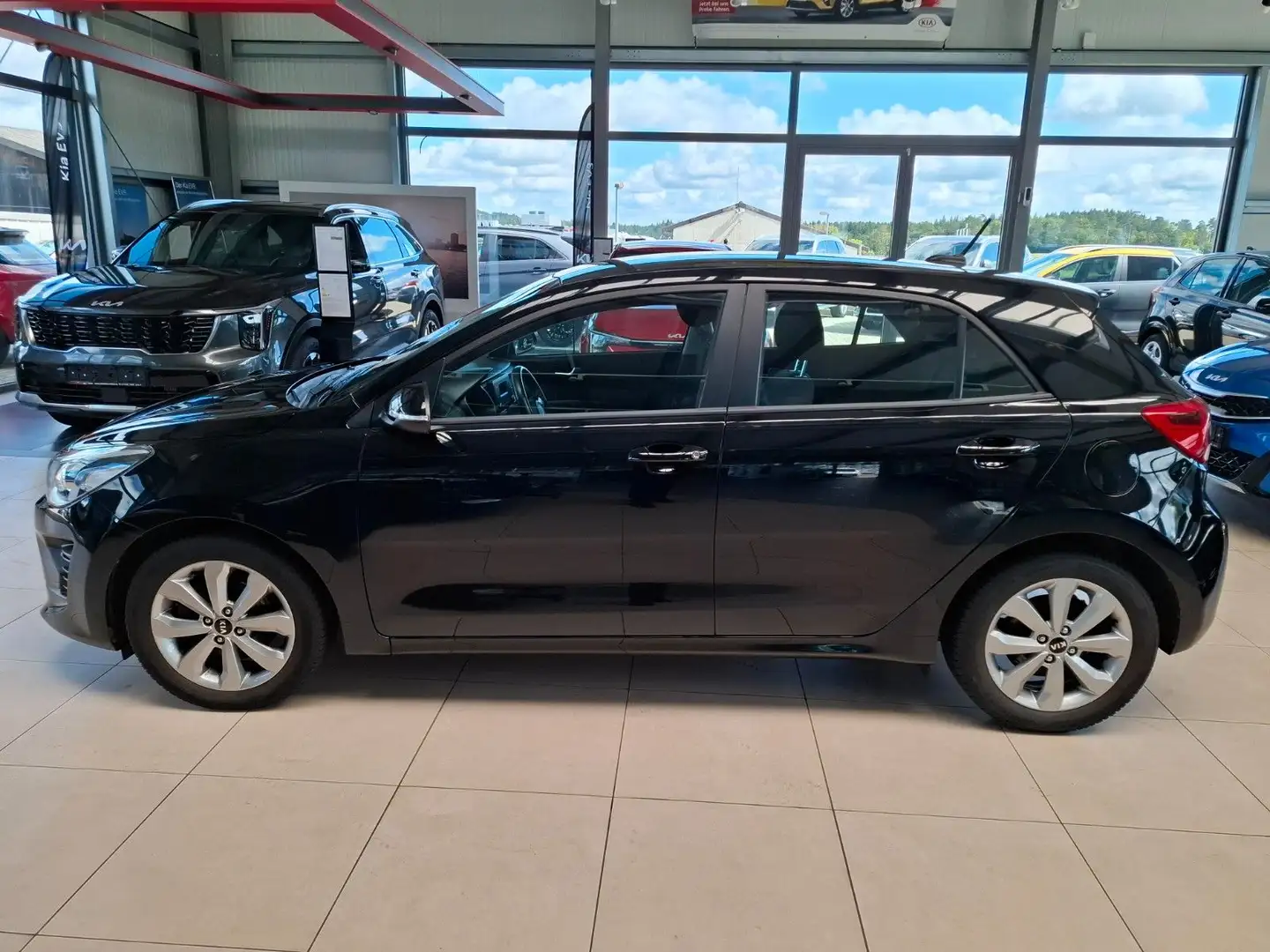 Kia Rio Vision 1.0T 100PS Schwarz - 2