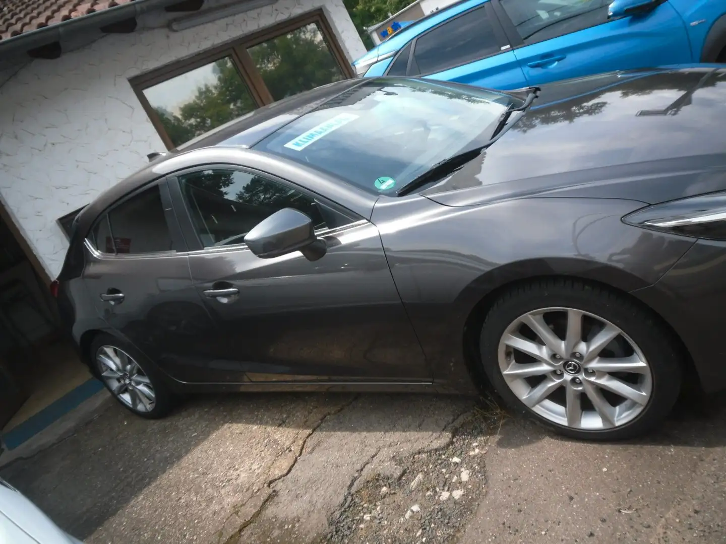 Mazda 3 Exclusive-Line 165 PS Navi Kamera 68000KM SHZ Grau - 2