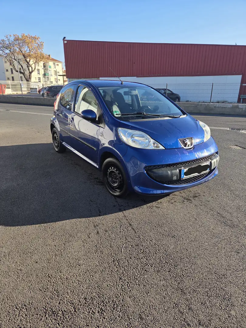 Peugeot 107 107 1.0e 12V 68ch Trendy Bleu - 1