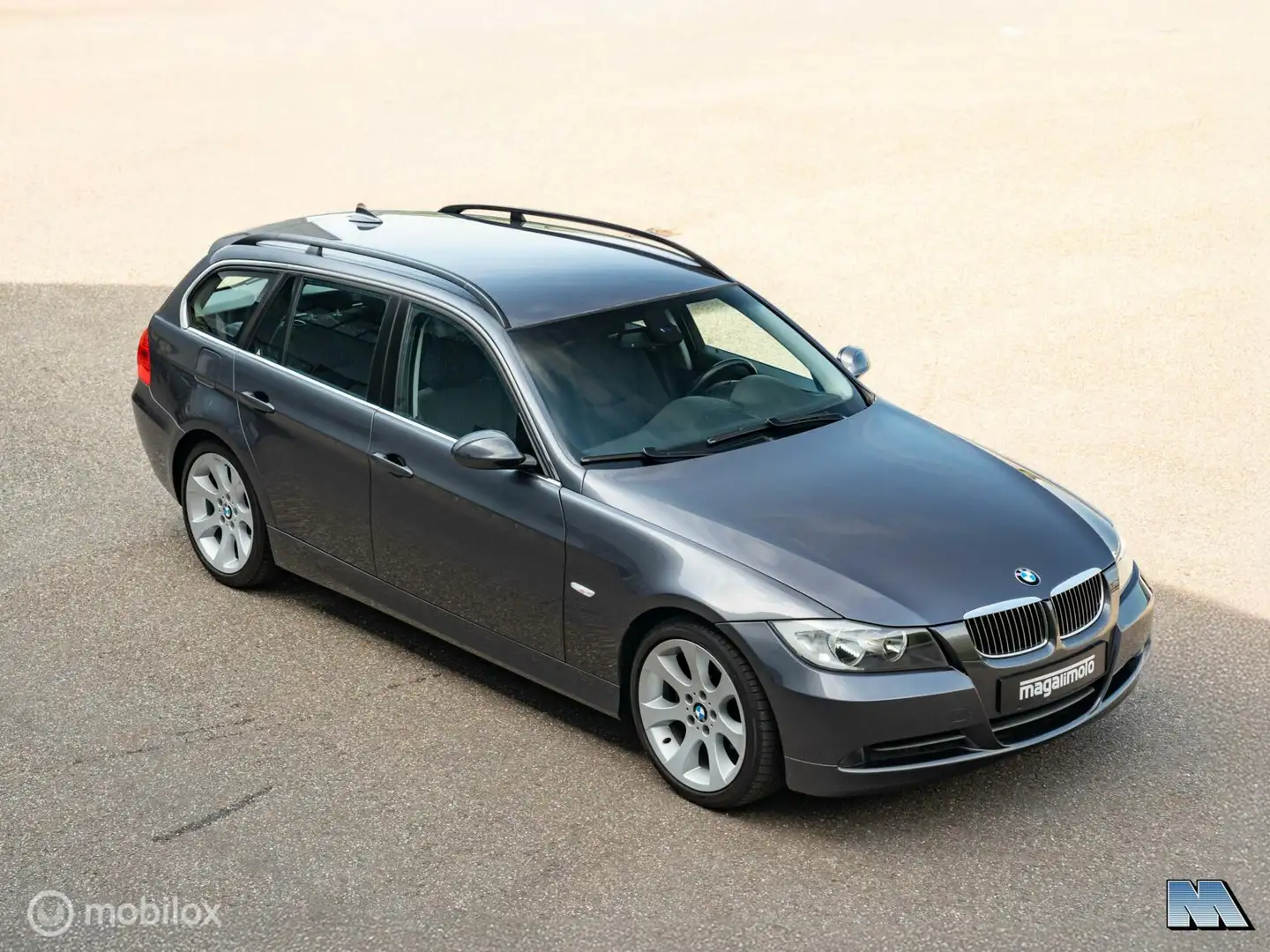 BMW 325 3-serie Touring 325i E91 l Handbak N52 l Dealer on Grijs - 2