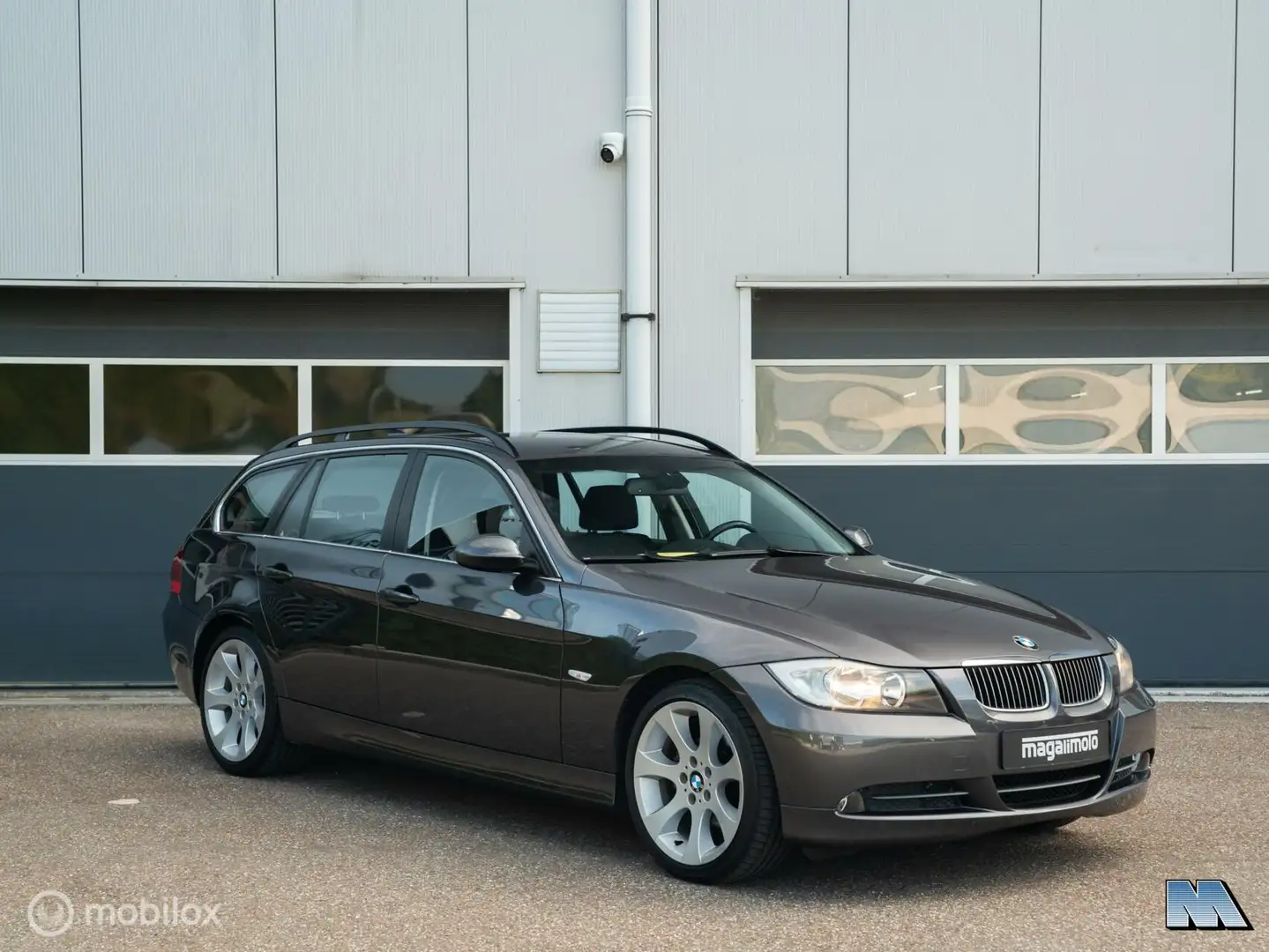 BMW 325 3-serie Touring 325i E91 l Handbak N52 l Dealer on Grijs - 1
