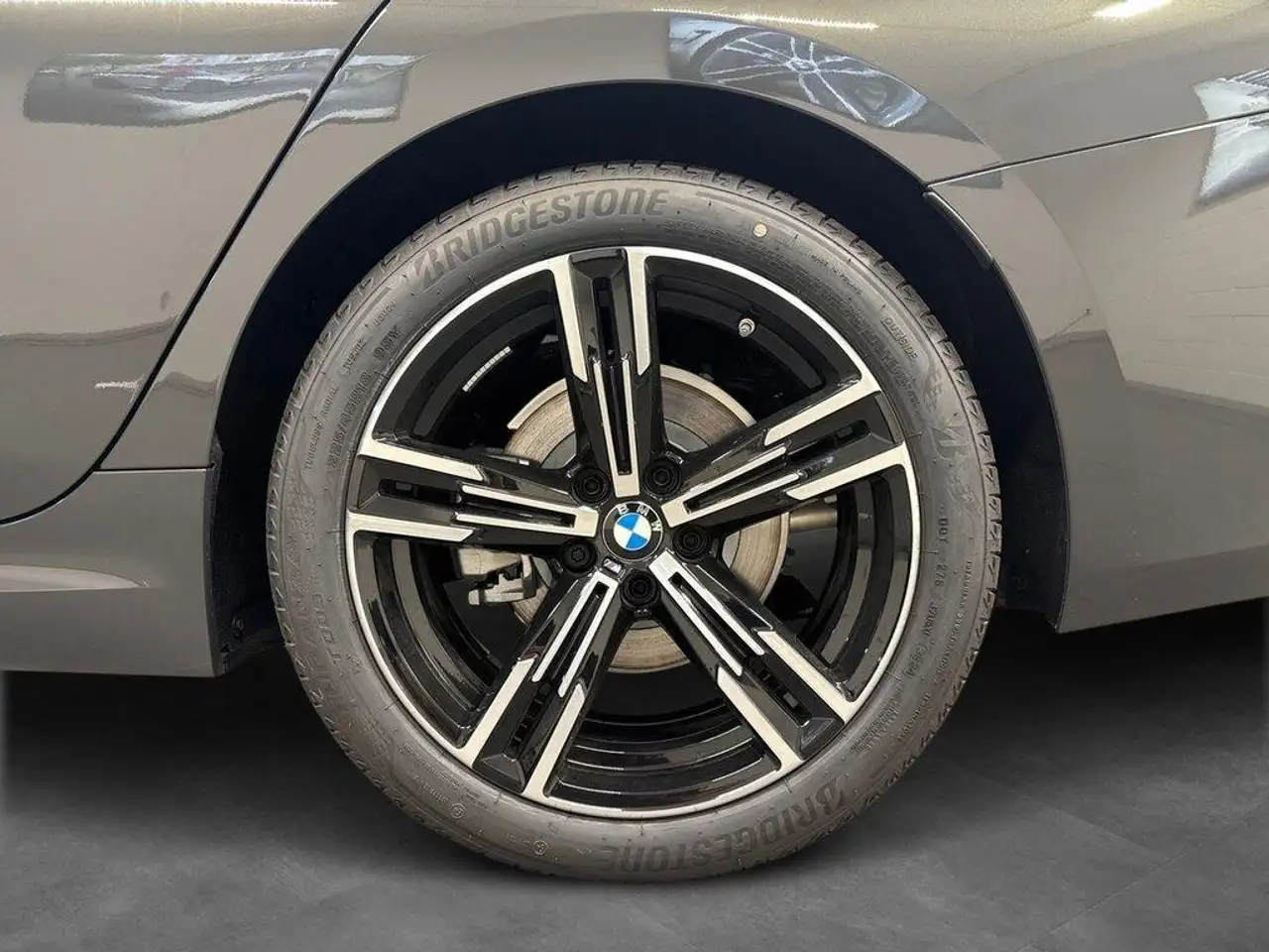 BMW 3 Series 2026 — фото 10