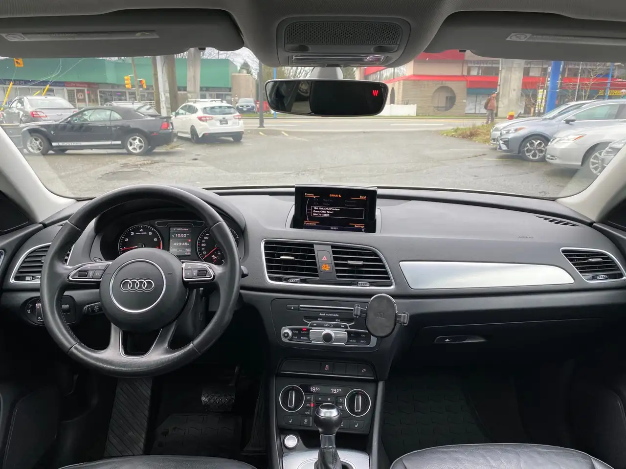 Audi Q3 снимка Audi Q3