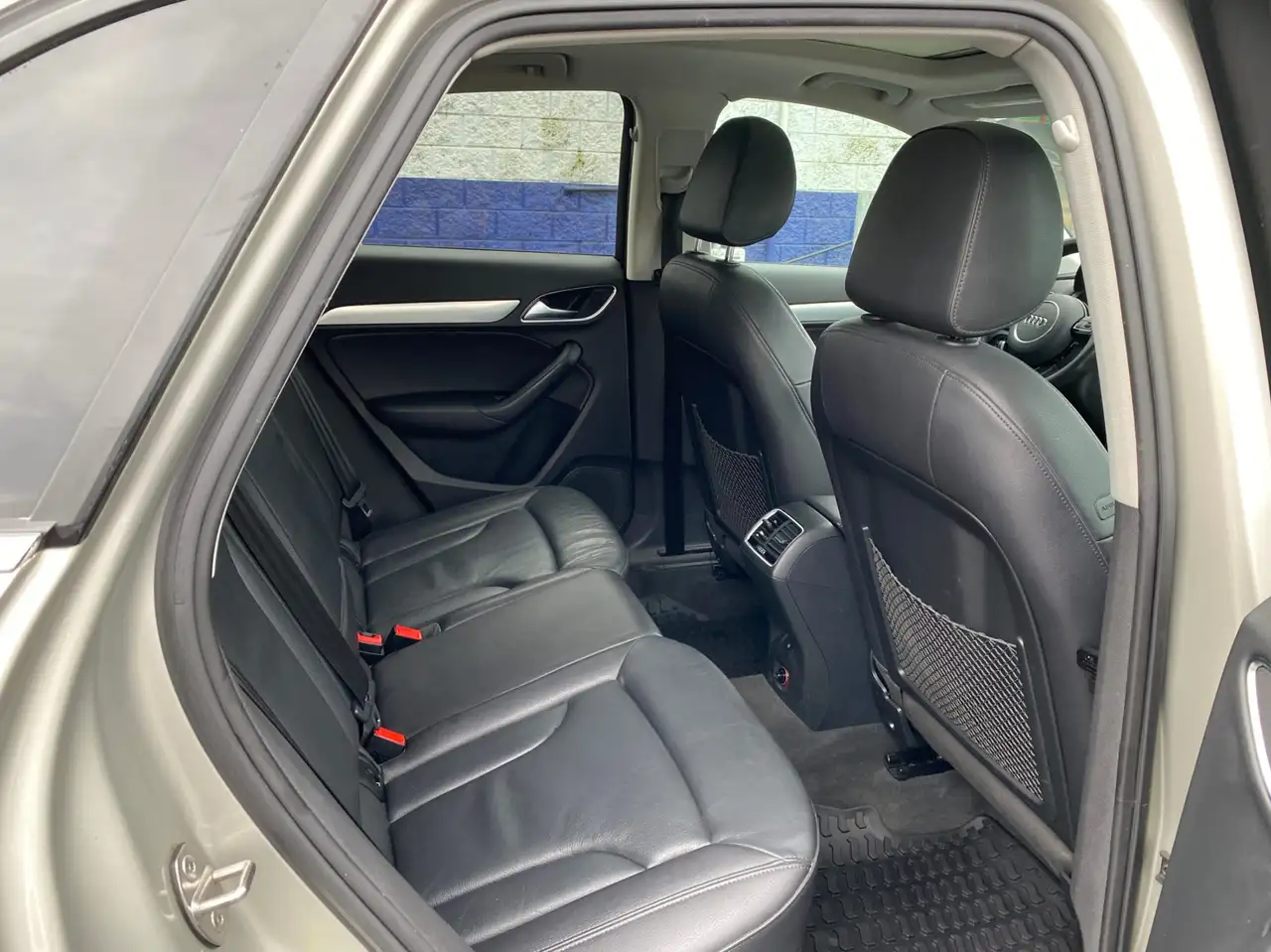 Audi Q3 снимка Audi Q3