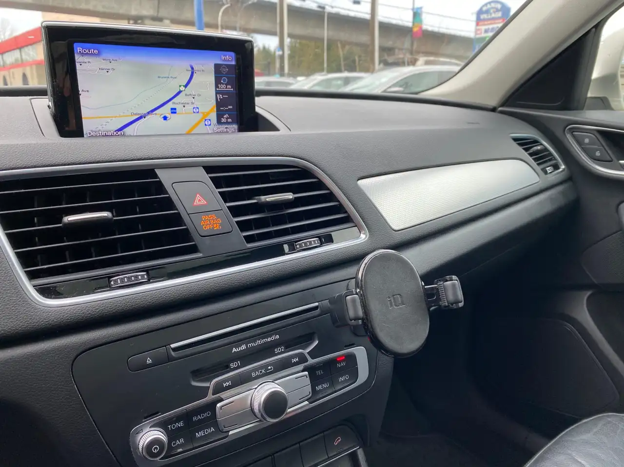 Audi Q3 снимка Audi Q3