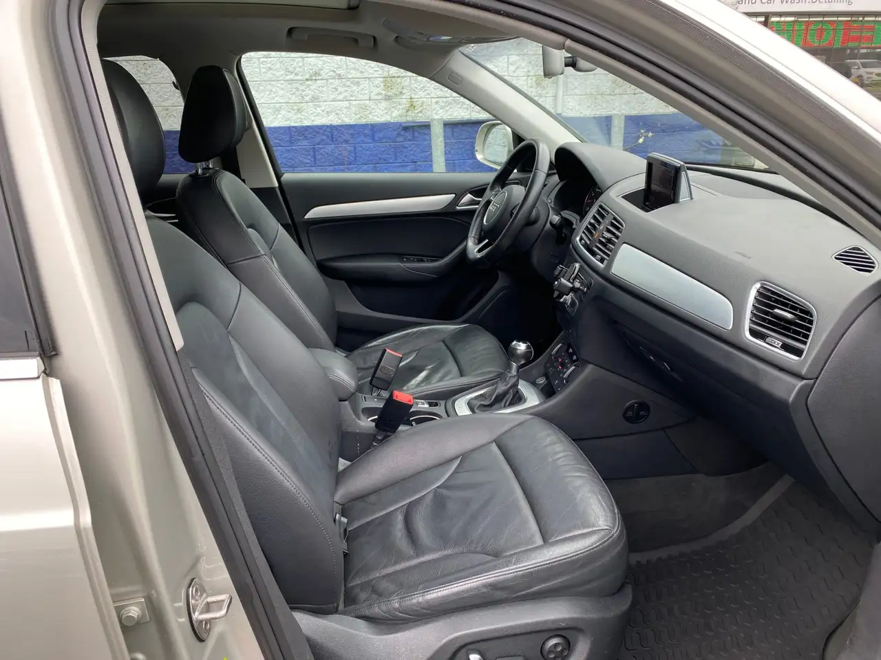 Audi Q3 снимка Audi Q3