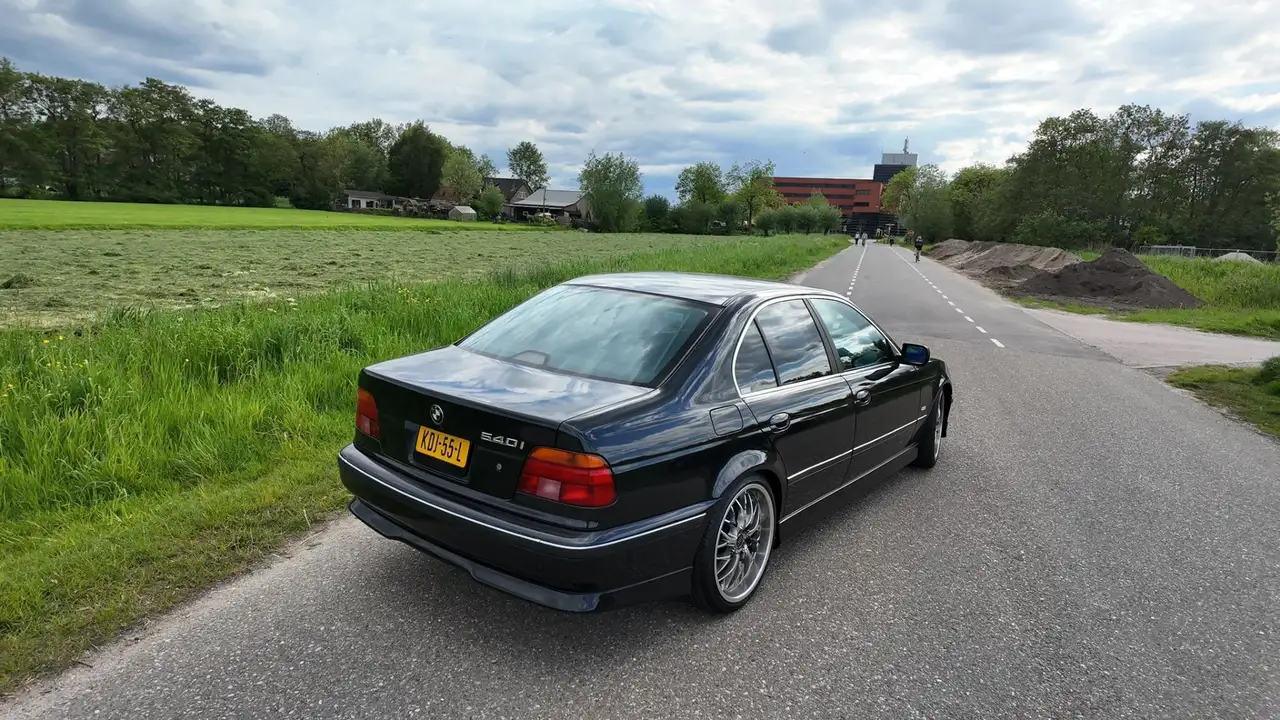 BMW 540i, foto 3