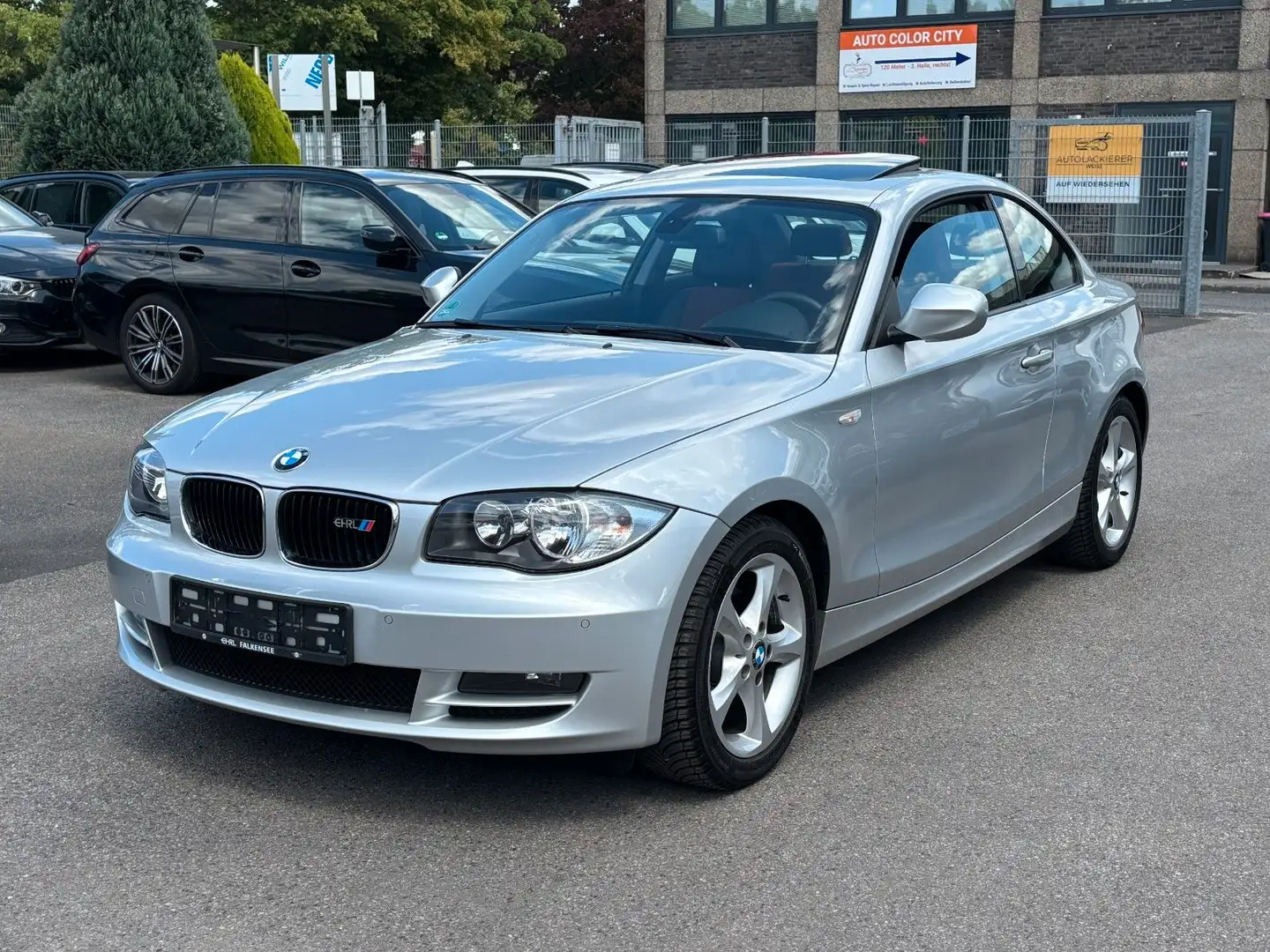 BMW 120 i Coupé Aut. Sportsitze-Pdc-Schiebedach Silber - 2