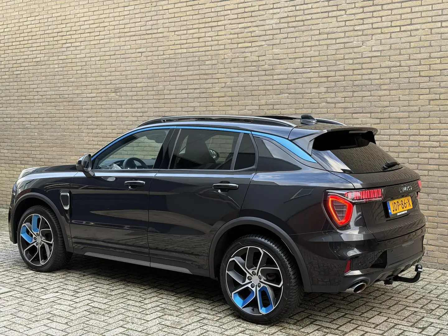 Lynk & Co 01 1.5 PHEV 261pk | Afneembare trekhaak | Panoramadak Noir - 2