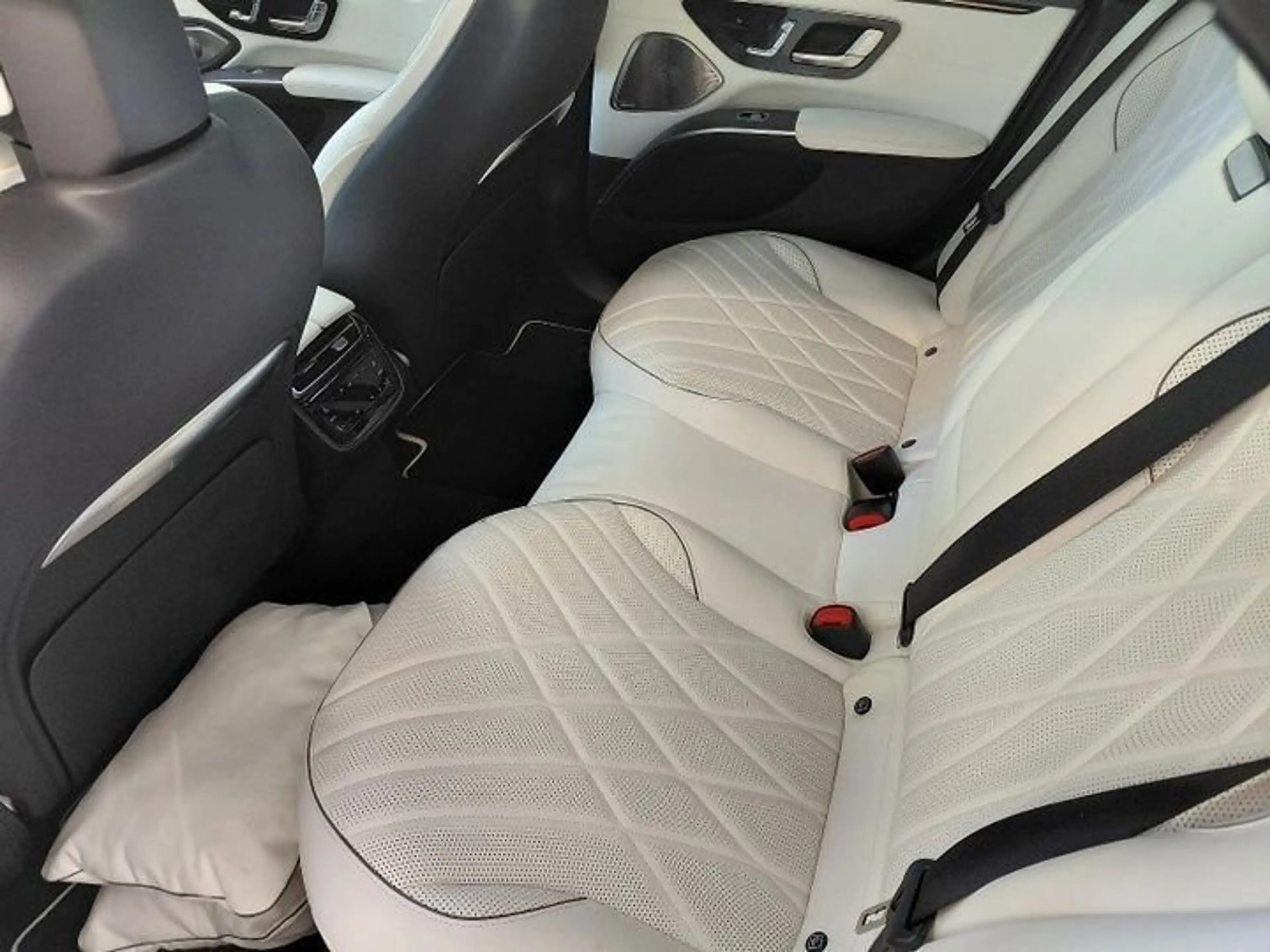 Mercedes-Benz EQS 580 AMG ManufakturInterieur TV Masage AR-HUD — photo 9