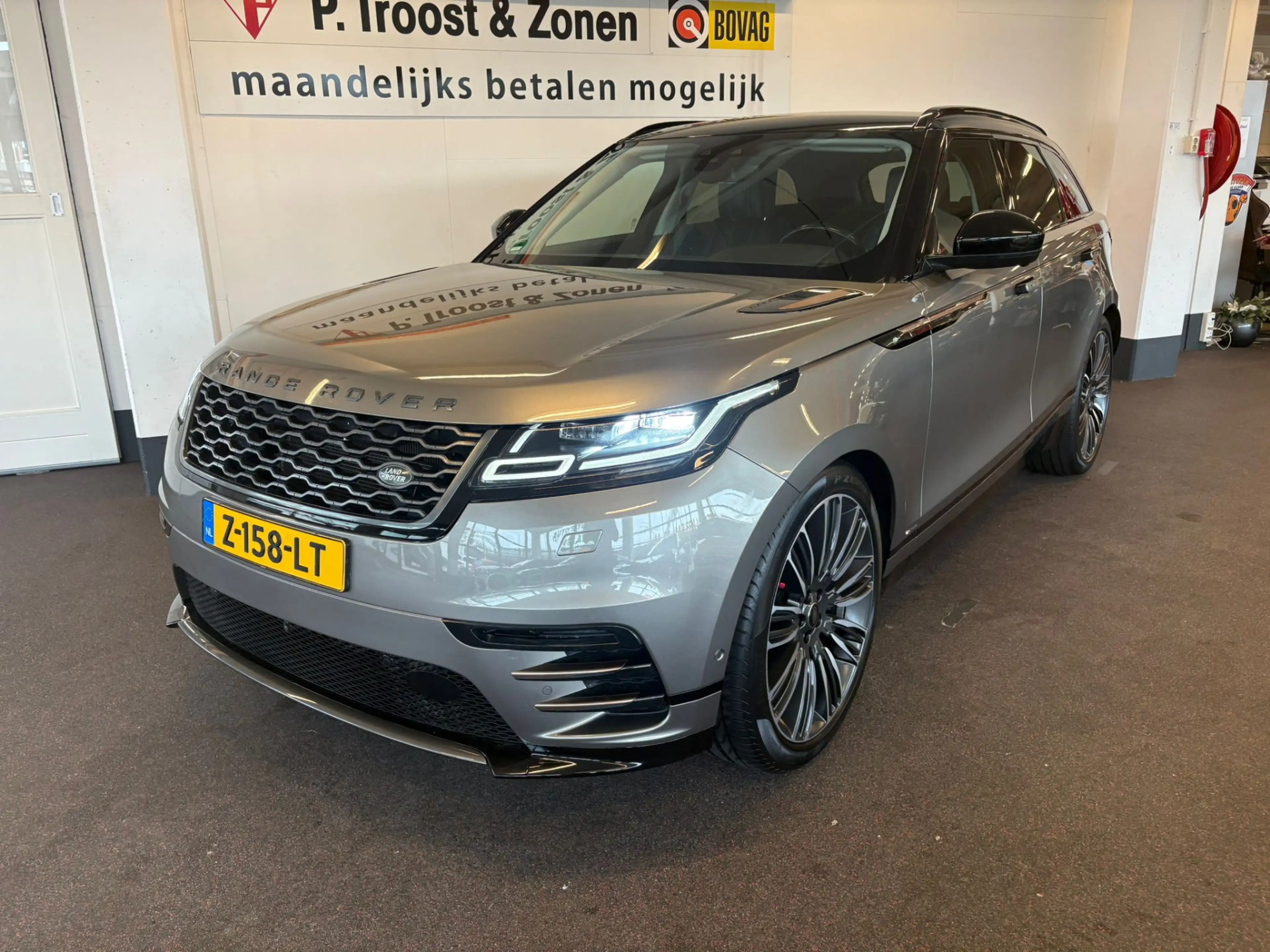 Land Rover Range Rover Velar 2.0 P300 Turbo AWD R-Dynamic HSE | Panoramadak | L — photo 4