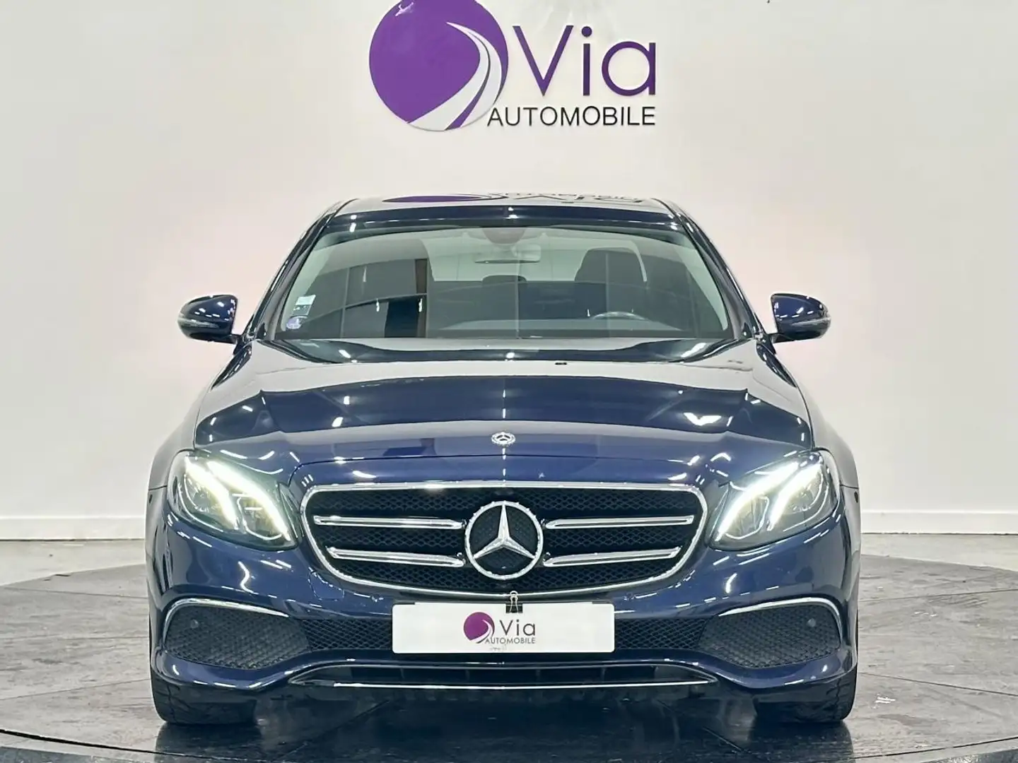 Mercedes-Benz E 200 E200 E 200 184 BUSINESS EXECUTIVE / SUIVI MERCEDES Bleu - 2