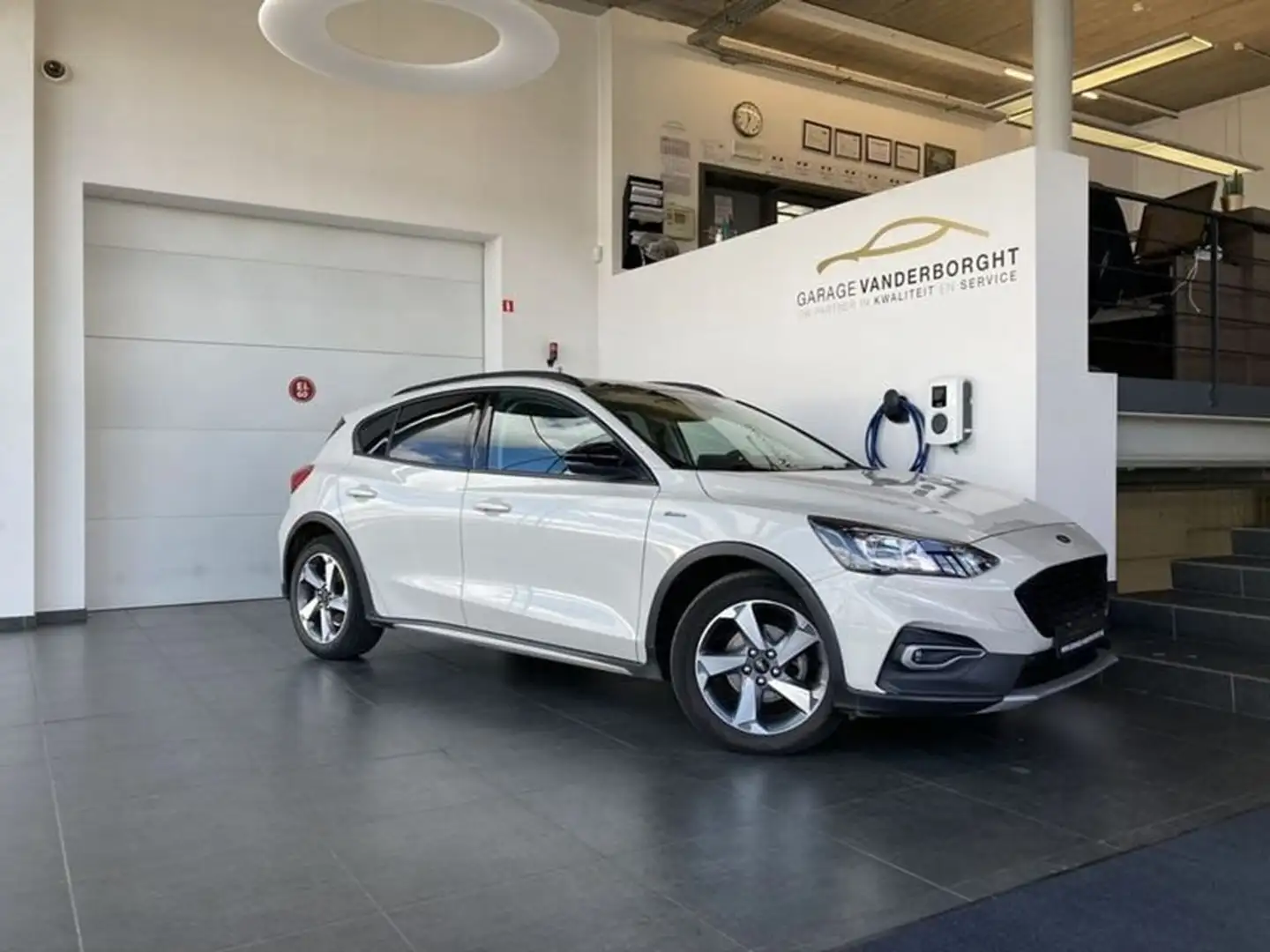 Ford Focus ACTIVE HYBRID BENZINE 125PK FULL OPTION Wit - 1