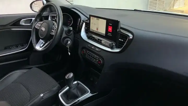 Kia cee'd 5p 1.0 T-GDi Concept 2021, foto 11