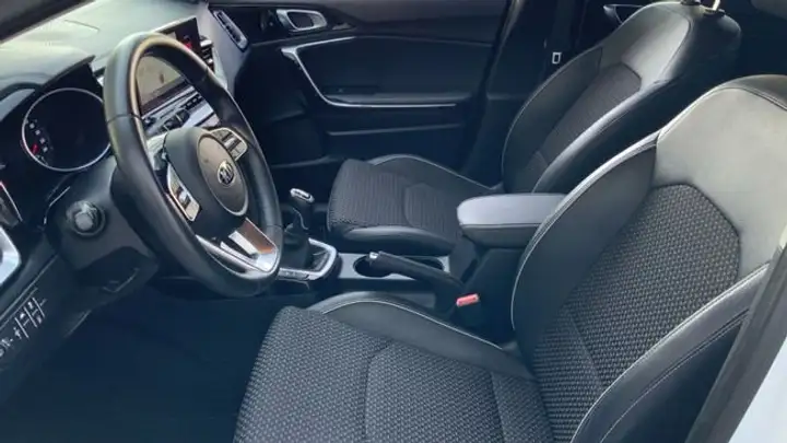Kia cee'd 5p 1.0 T-GDi Concept 2021, foto 10