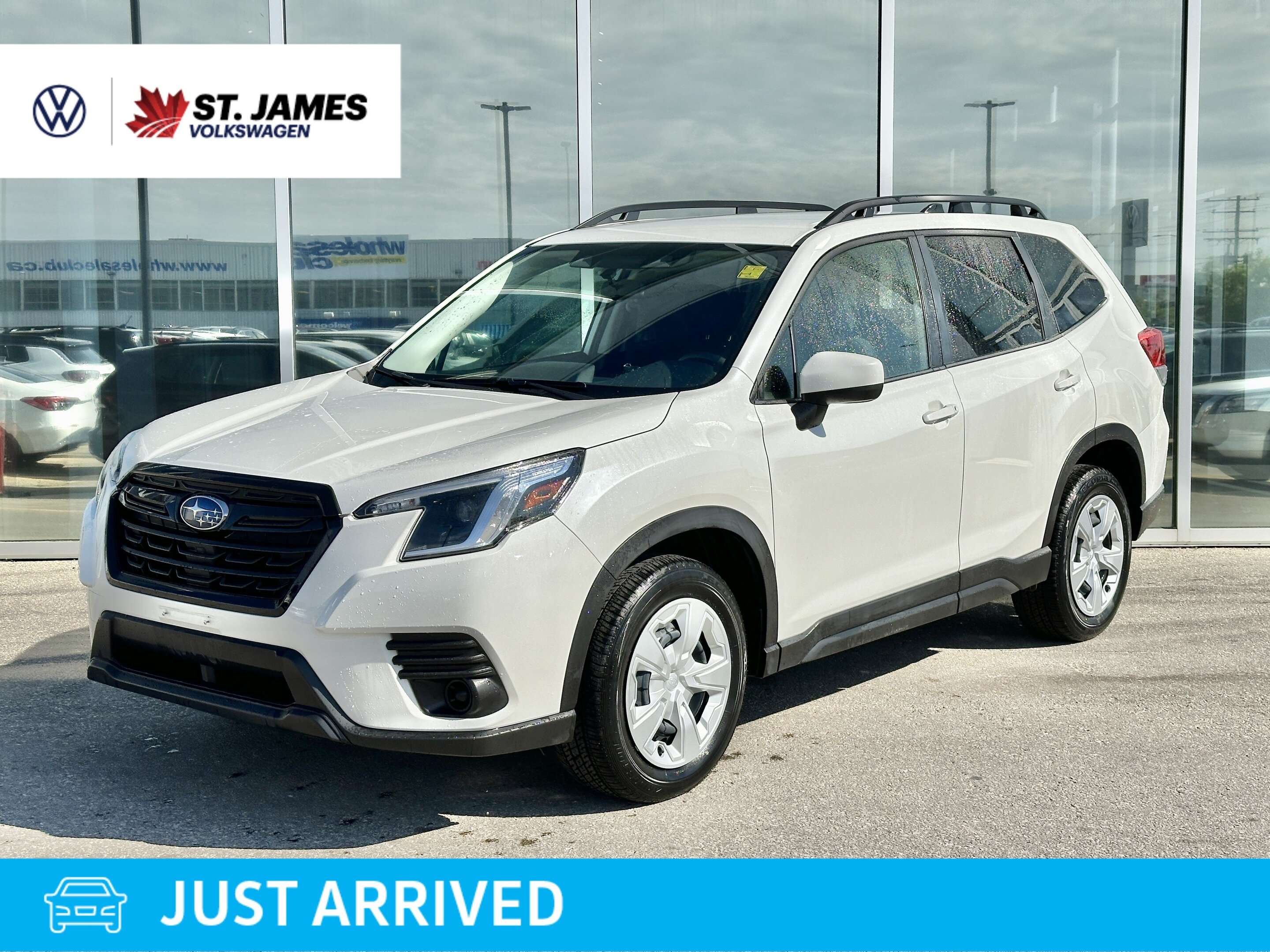 2024 Subaru Forester BASE | LOCAL ONE OWNER | HEATED FRONT SEATS |