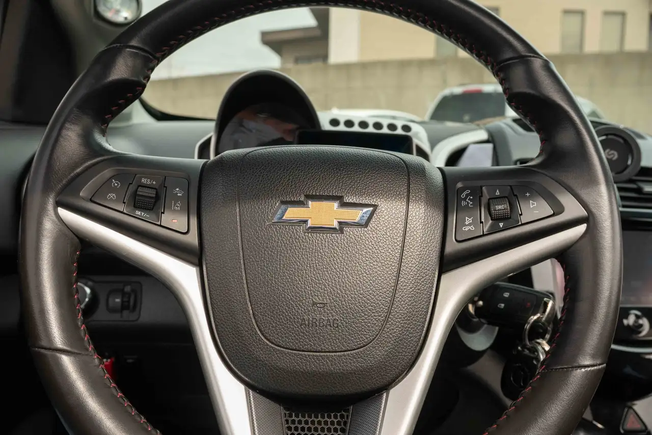 Chevrolet Sonic снимка Chevrolet Sonic