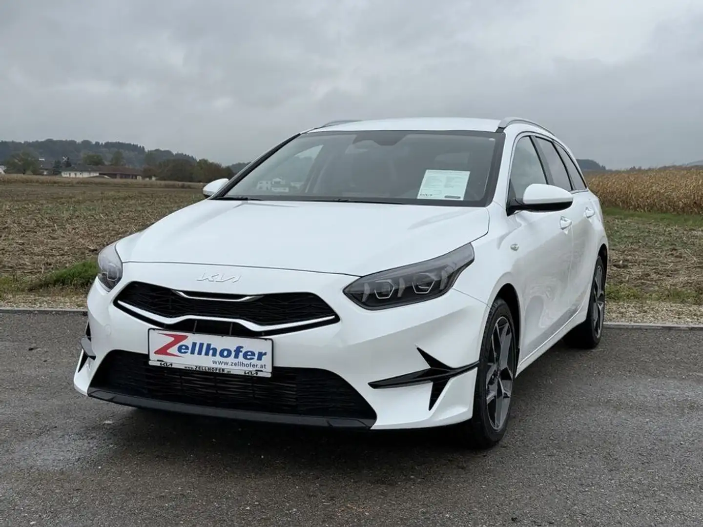 Kia Ceed SW / cee'd SW 1,5 TGDI Silber 48V DCT Blanc - 2