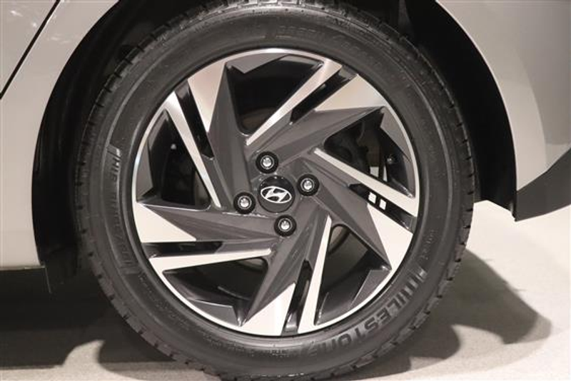 Hyundai i20 1.0T-GDI TECHNO MHEV — photo 5