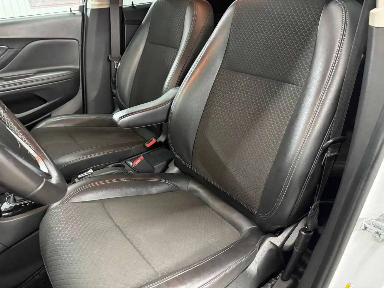 Buick Encore снимка Buick Encore