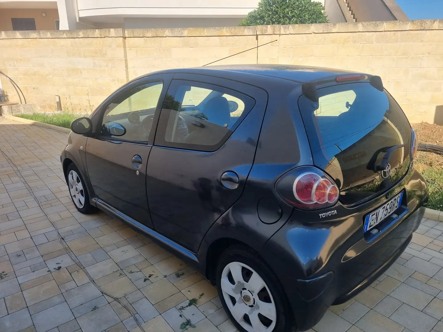 Toyota Aygo Aygo I 2005 5p 1.0 Sol Connect Nero - 1