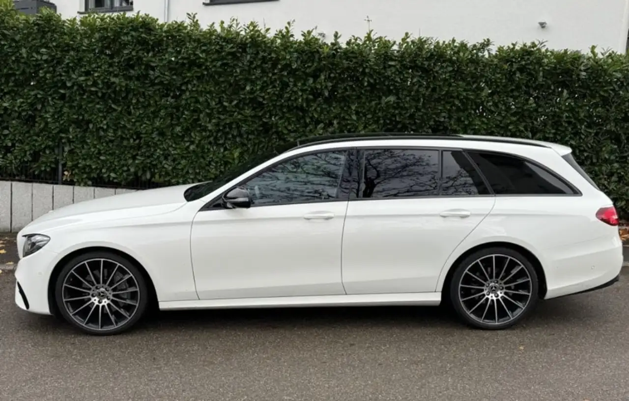 Mercedes-Benz E 220
