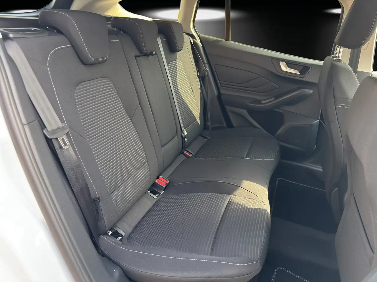 Ford Focus Titanium x Winter Pak. Fahrer. Pak. GJR 9