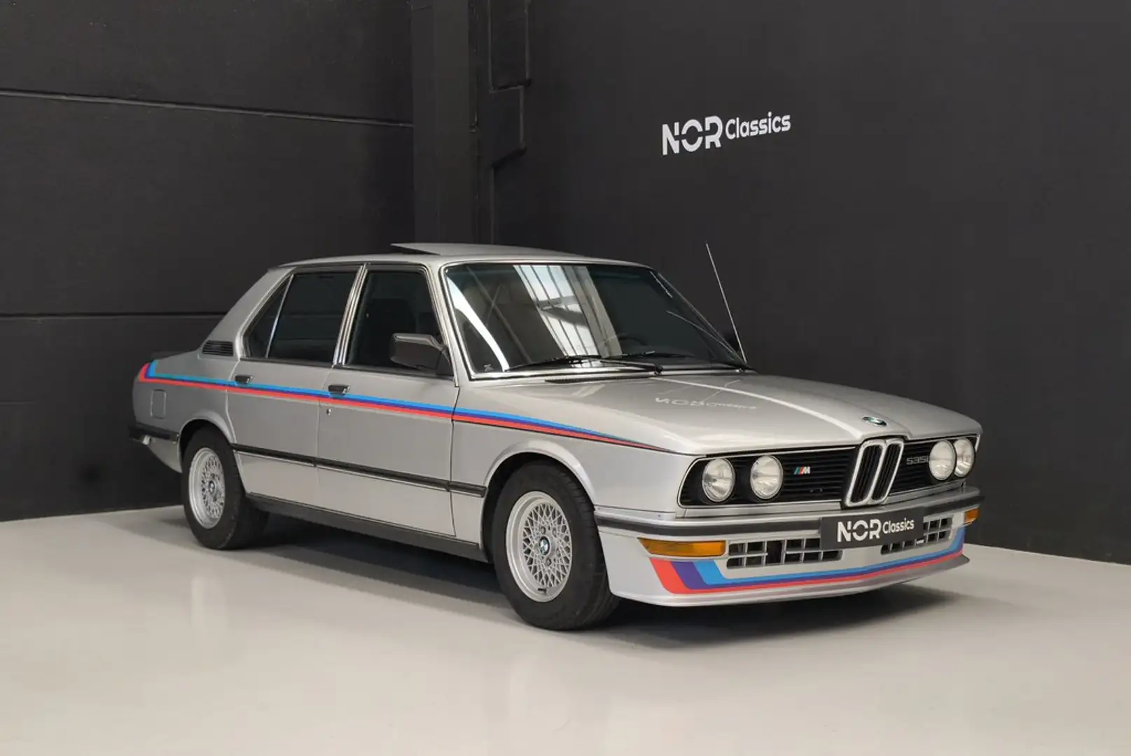 BMW M 535i (E12) - 1