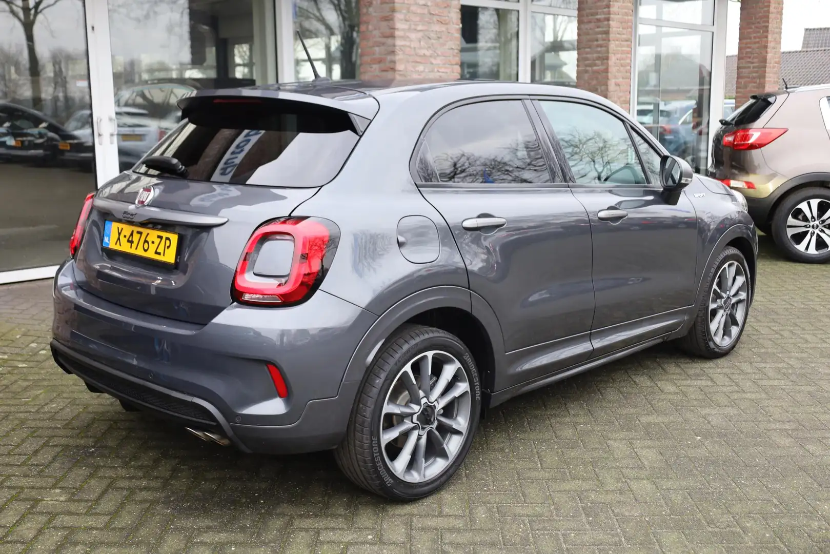 Fiat 500X 1.0 GSE Sport CAMERA LEER CARPLAY CRUISE DAB NAVI Grijs - 2