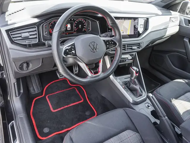 Volkswagen Polo view 9