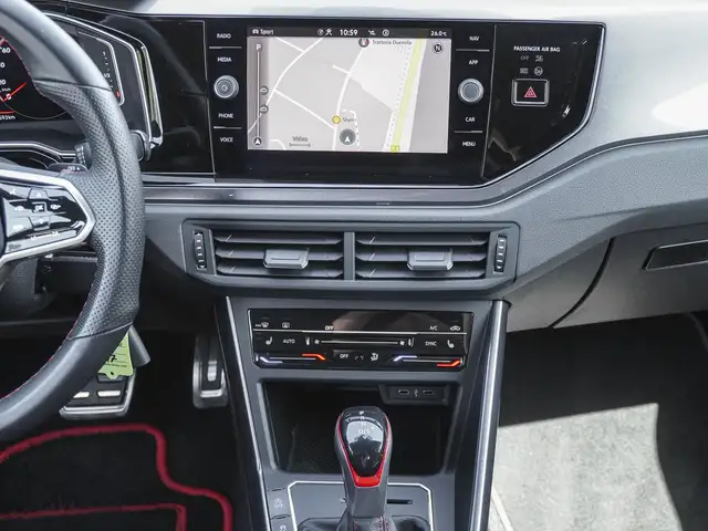 Volkswagen Polo view 12