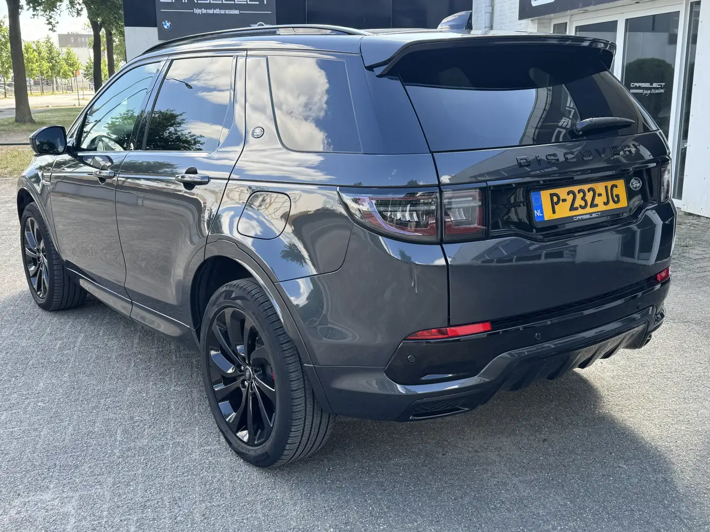 Land Rover Discovery Sport P300e 1.5 R-Dynamic HSE .Neem contact op en we mak Gris - 2