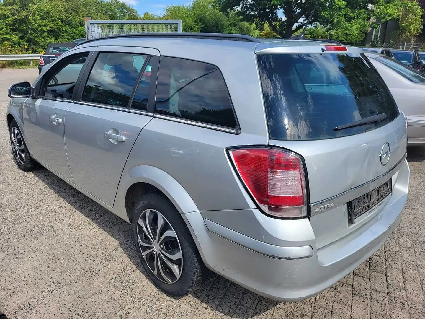 Opel Astra Caravan Diesel 1.7 CDTI DPF Zilver - 2