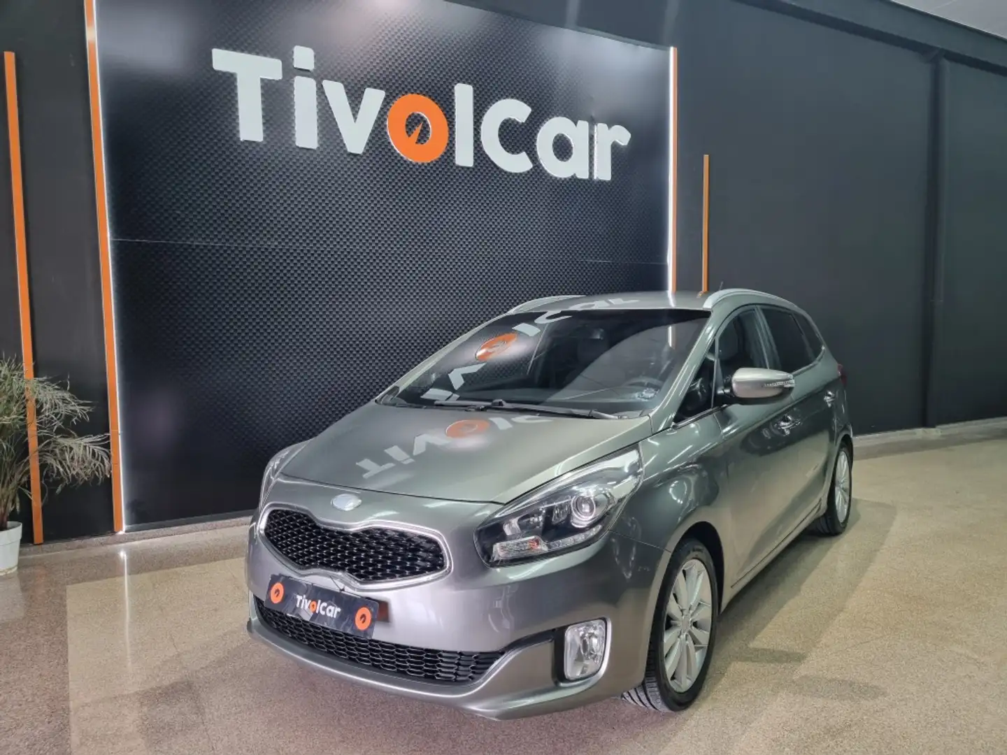 Kia Carens 1.7CRDi Drive 115 Gris - 1